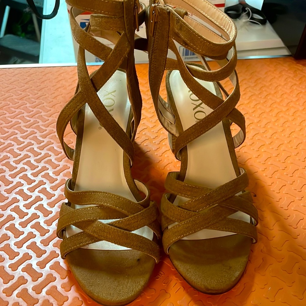 Brown xoxo heels size 9